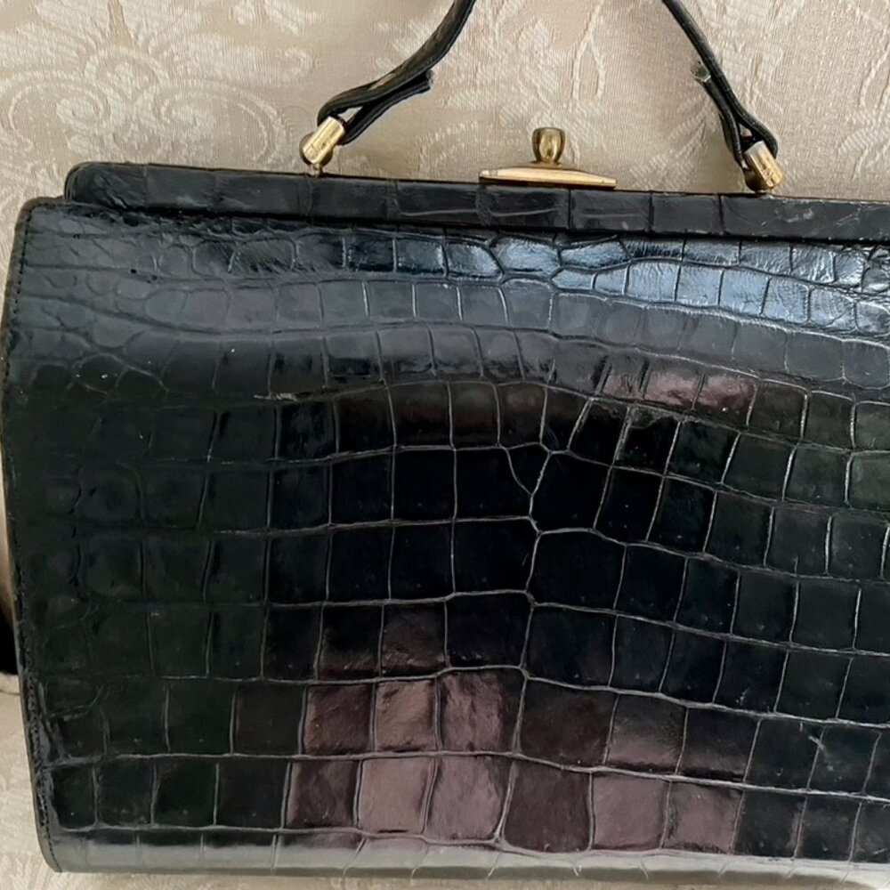 Vintage Palizzio brown alligator purse